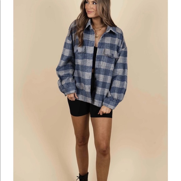 Shacket - Picture 4 of 6